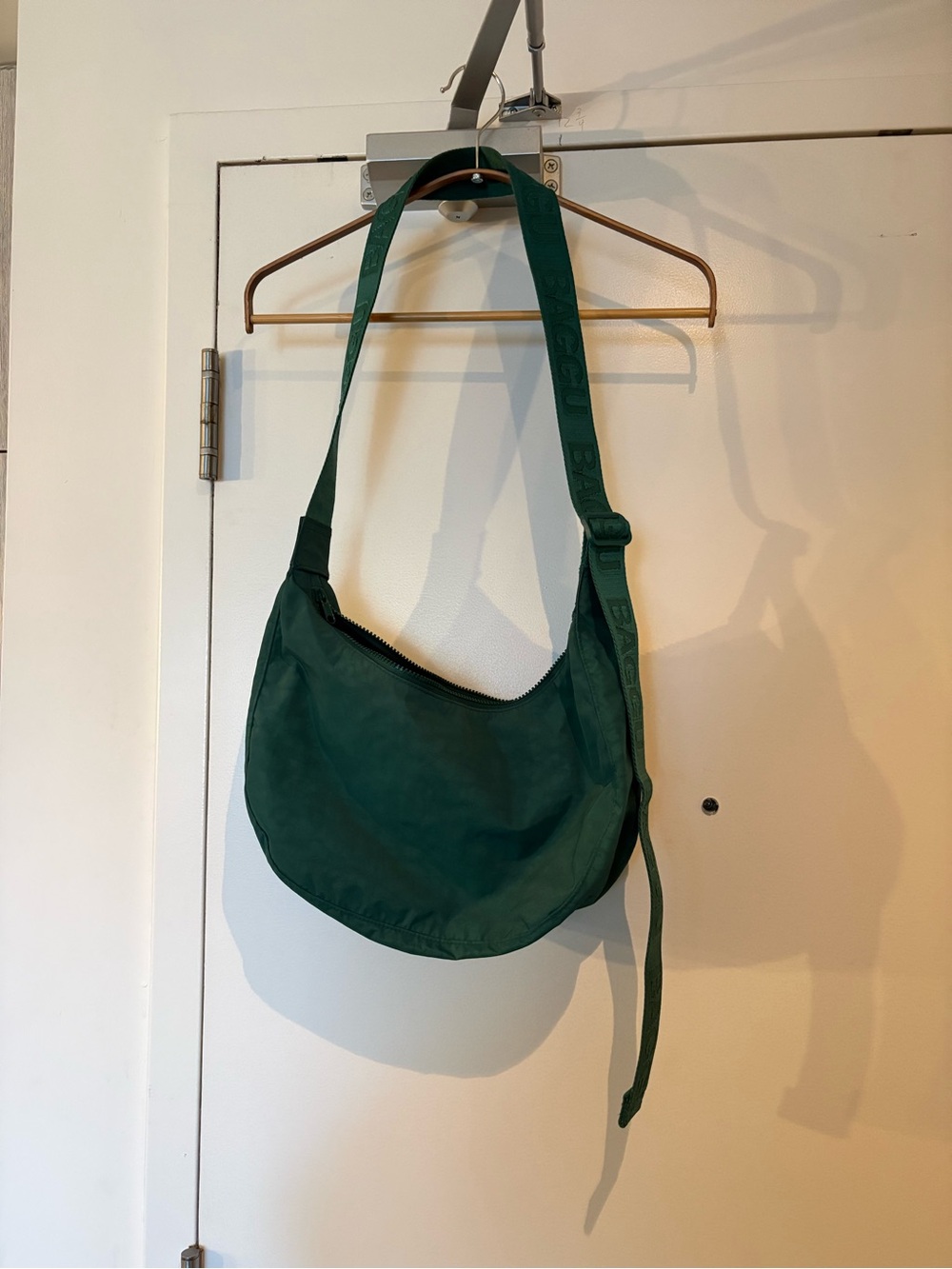 BAGGU medium nylon crescent bag in Cypress/green
